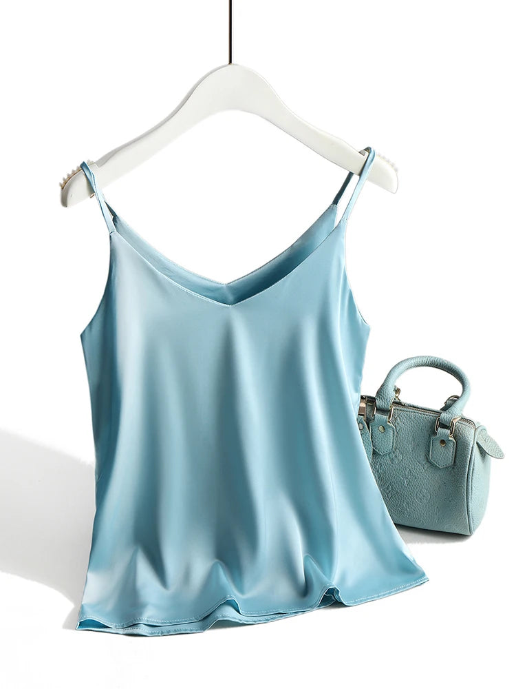 Top satinada con cuello halter